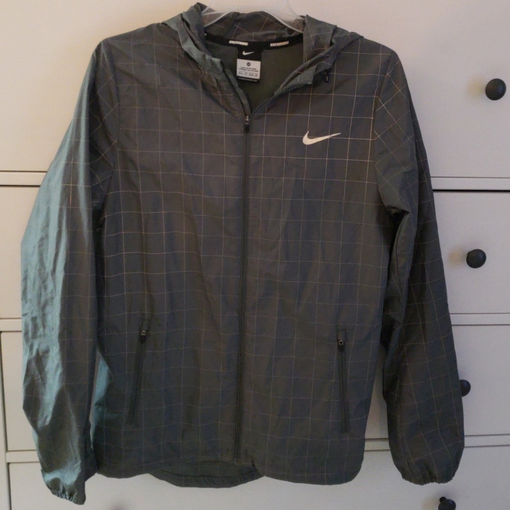 Reflective Nike jacket - size xs